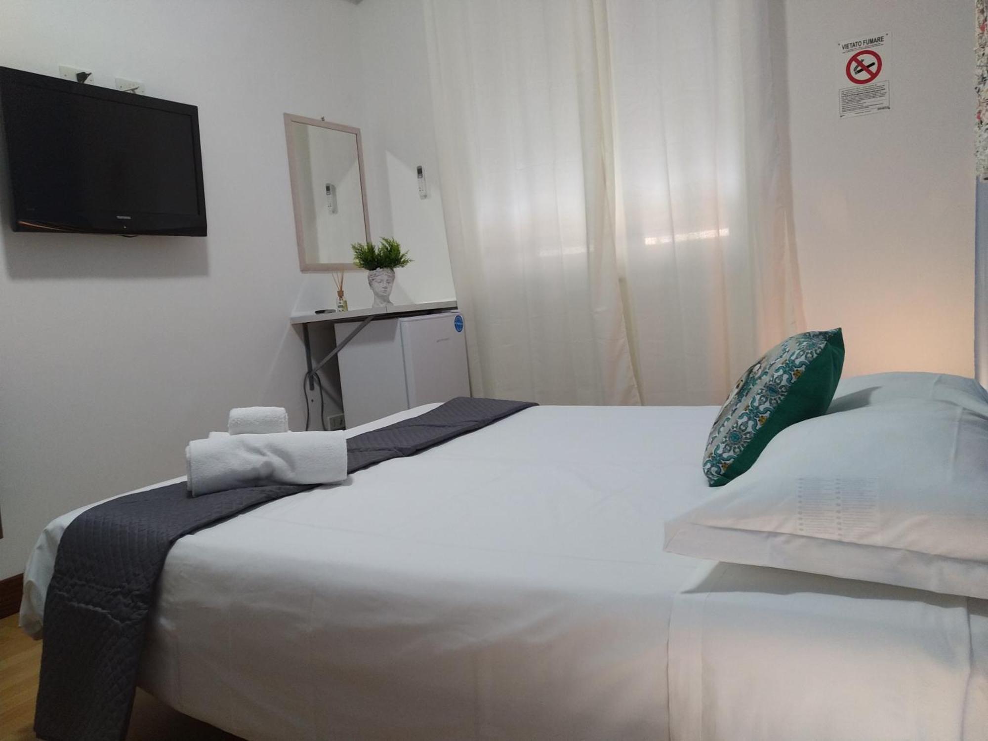 Artemide Rent Bedrooms Агрідженто Номер фото